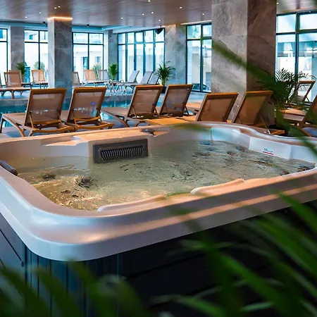 Retreat 84 In Odyssey And Pools Resort-parking Năvodari